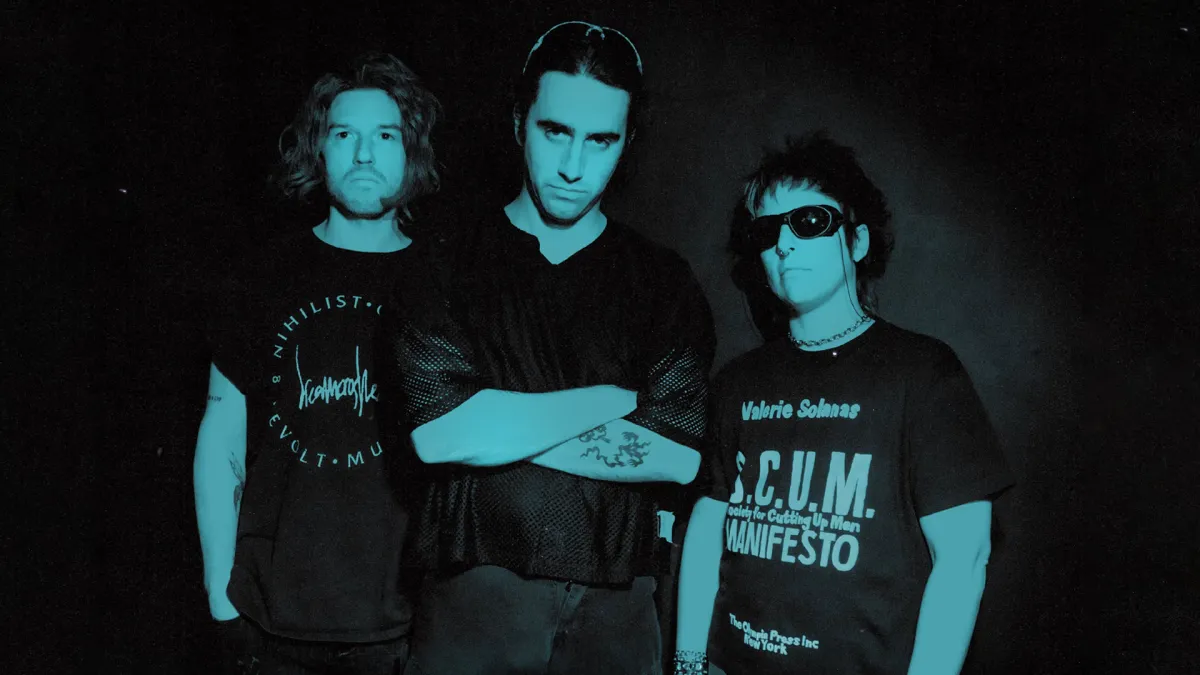 %100 Müzik Sunar: Machine Girl