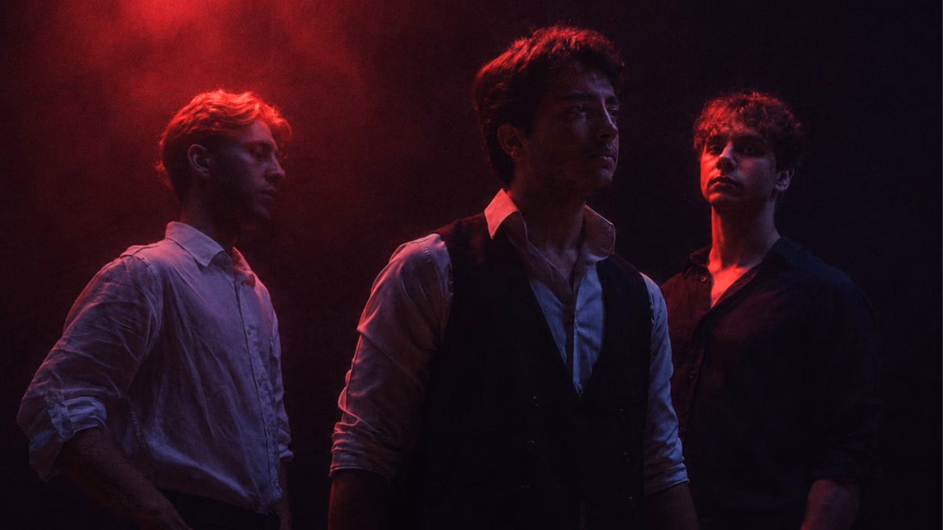 İnsanlık Hali İstanbul'da: The Wall Saloon & Performance'ta Alternatif Gece