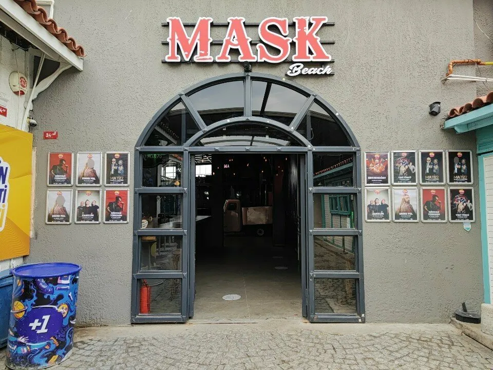 Mask Beach