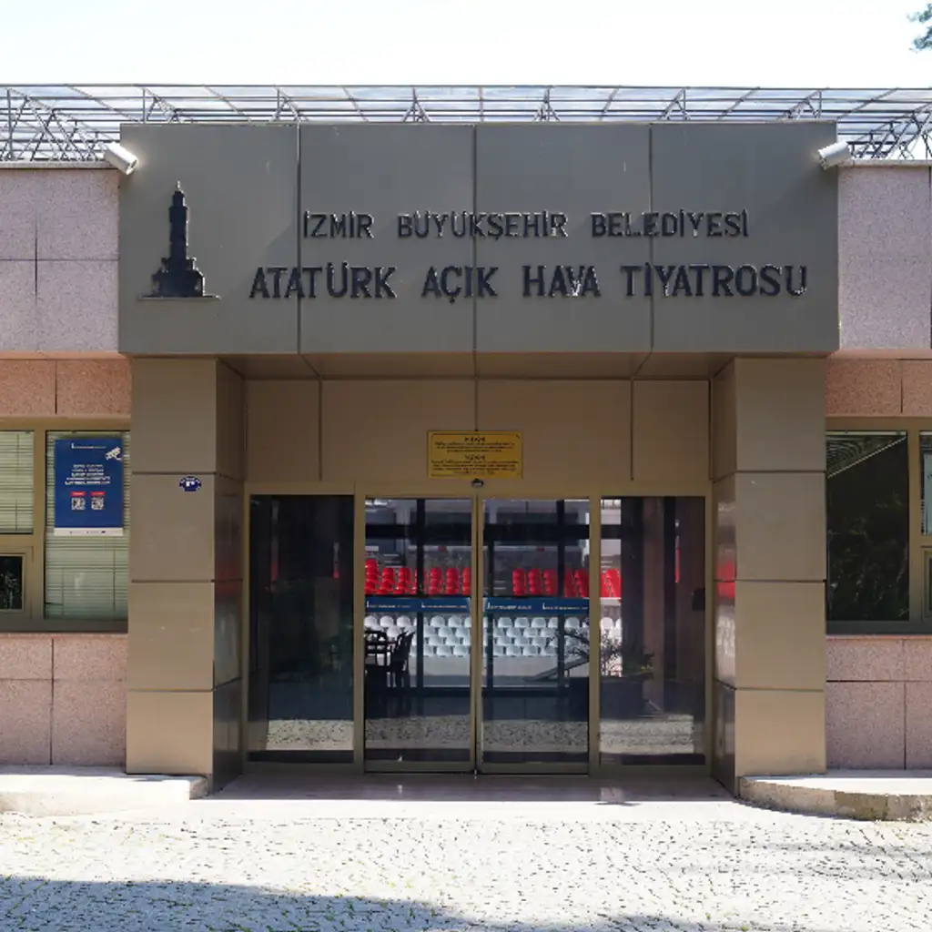 İzmir Kültürpark Açıkhava T.
