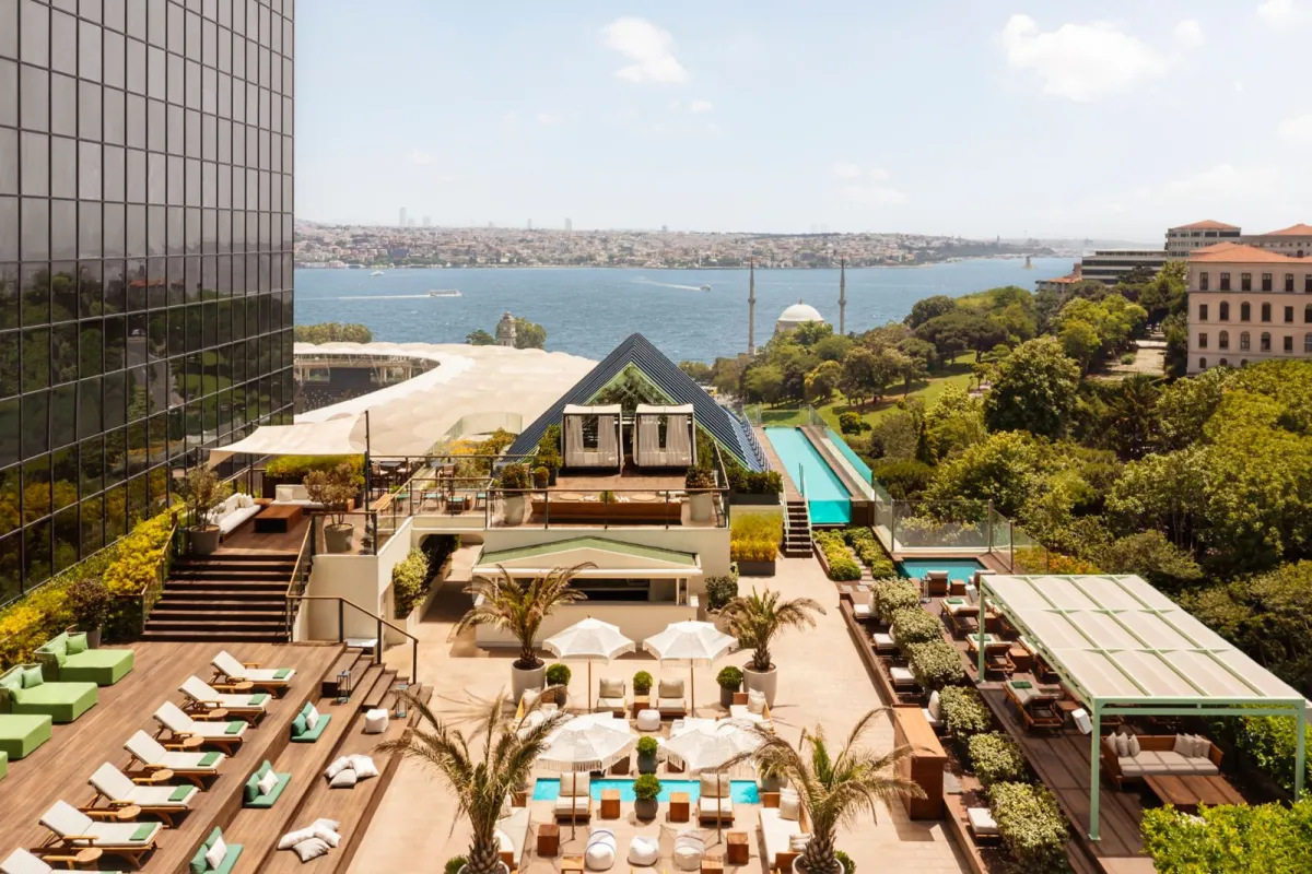 The Roof at The Ritz-Carlton, Istanbul